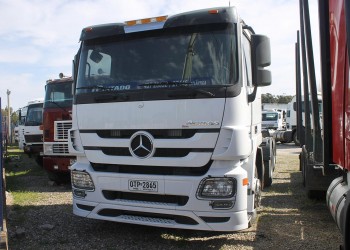 Mercedes-Benz Actros 2641 tractor 6x2 del 2013