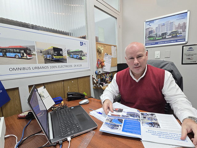 Yutong consolida su presencia en la electromovilidad uruguaya y apuesta a la próxima generación de buses eléctricos. Entrevista con Álvaro Górriz, responsable de Pimatur, representante de Yutong en Uruguay Yutong consolida su presencia en la electromovilidad uruguaya y apuesta a la próxima generación de buses eléctricos. Entrevista con Álvaro Górriz, responsable de Pimatur, representante de Yutong en Uruguay