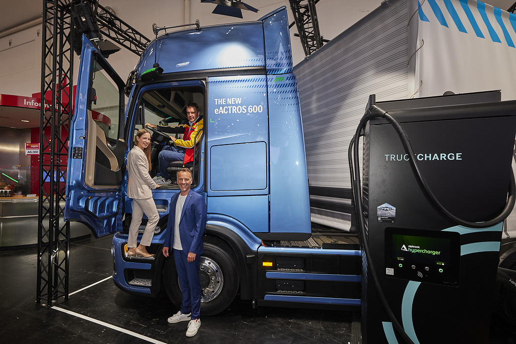 Daimler Truck, DHL y Hylane se asocian para fabricar camiones totalmente eléctricos
