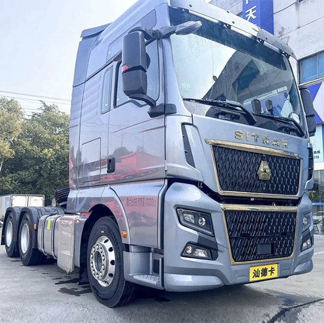 SINOTRUK: Potencia global, respaldo local NUEVO C7H 540 6x2 TRACTOR