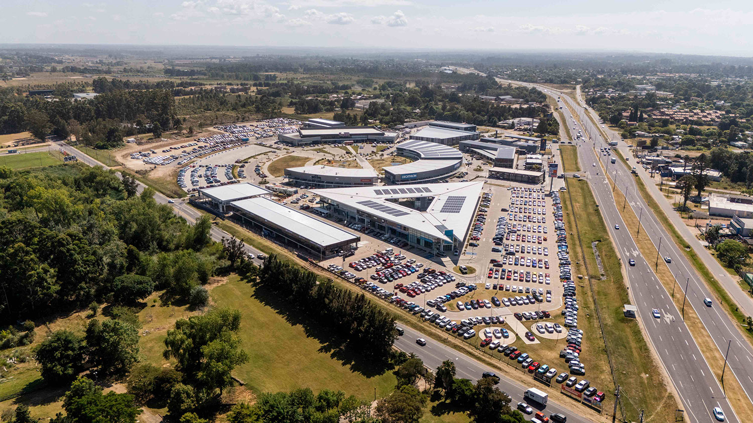 CAR ONE CENTER consolida su crecimiento y avanza su expansión en Punta del Este para el 2026