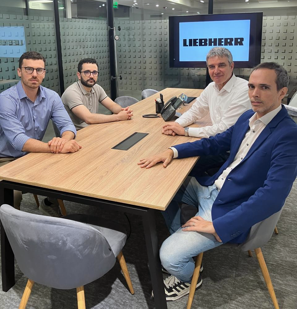 Liebherr: innovación, potencia y respaldo para los desafíos del mercado uruguayo