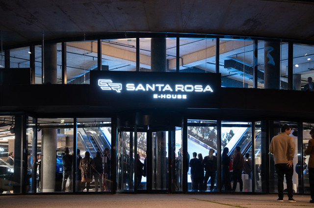 Santa Rosa inaugura E-House, el primer autoshow del Uruguay con más de 40 modelos eléctricos e híbridos 