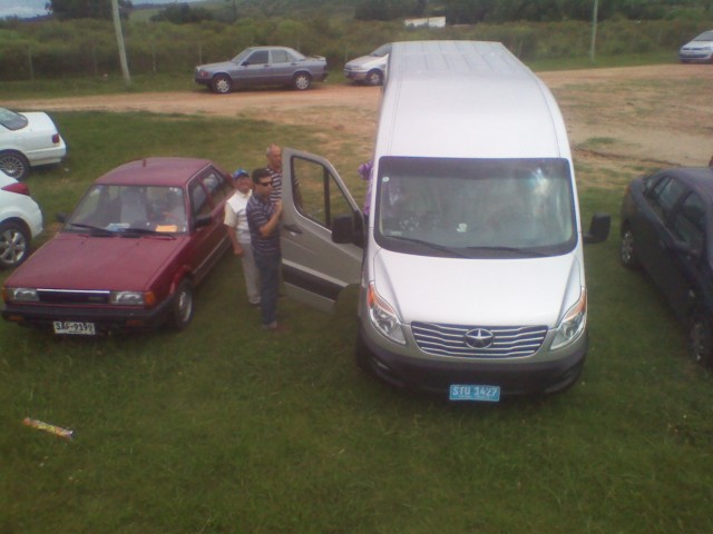 Foto_Van_de_frente
