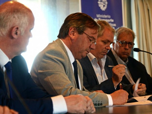 Gobierno e intendencias coordinarán acciones para mejorar fiscalización e ingresos vehiculares