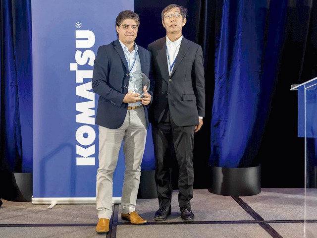 Komatsu_Premia_a_Jose_Maria_Duran
