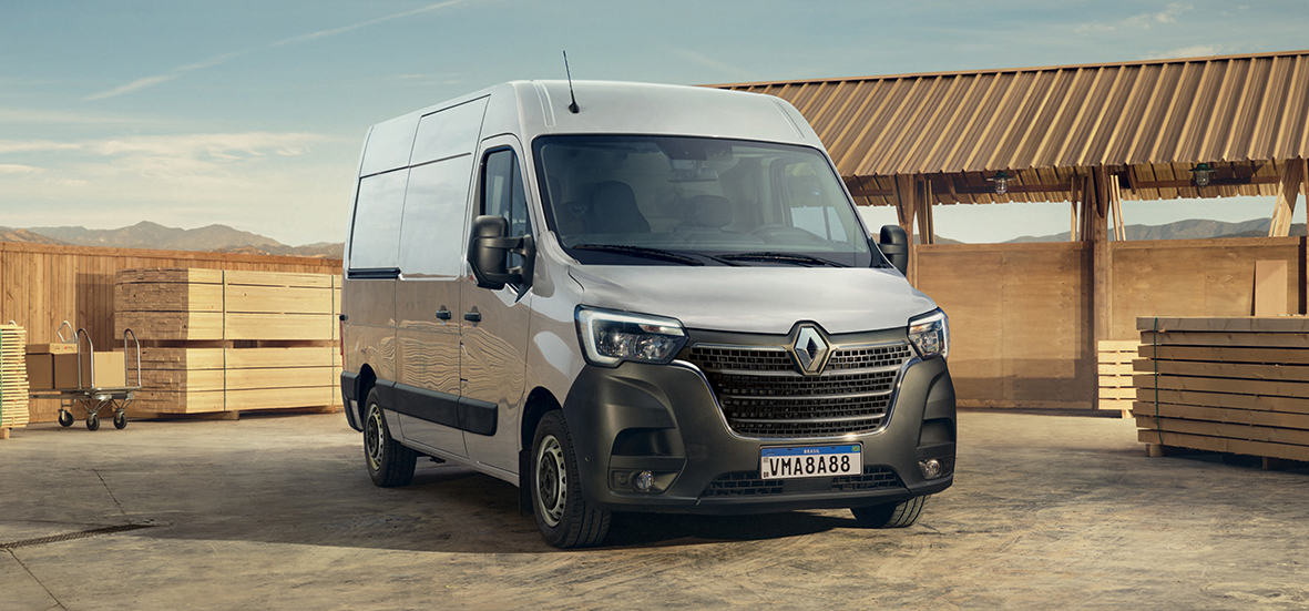 Llegan a Uruguay nuevas versiones de la tradicional Renault Master