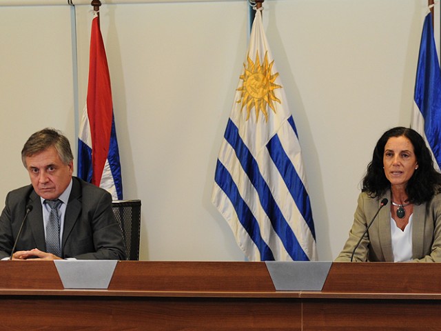 Gobierno mantendrá tarifas de naftas y gasoil para estimular al sector productivo