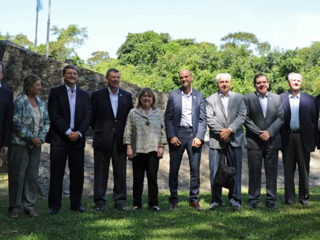 Uruguay y Argentina anunciaron nuevo dragado del Río de la Plata