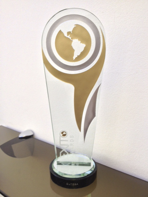 CUTCSA recibió en Perú el “Éxito Awards 2014”