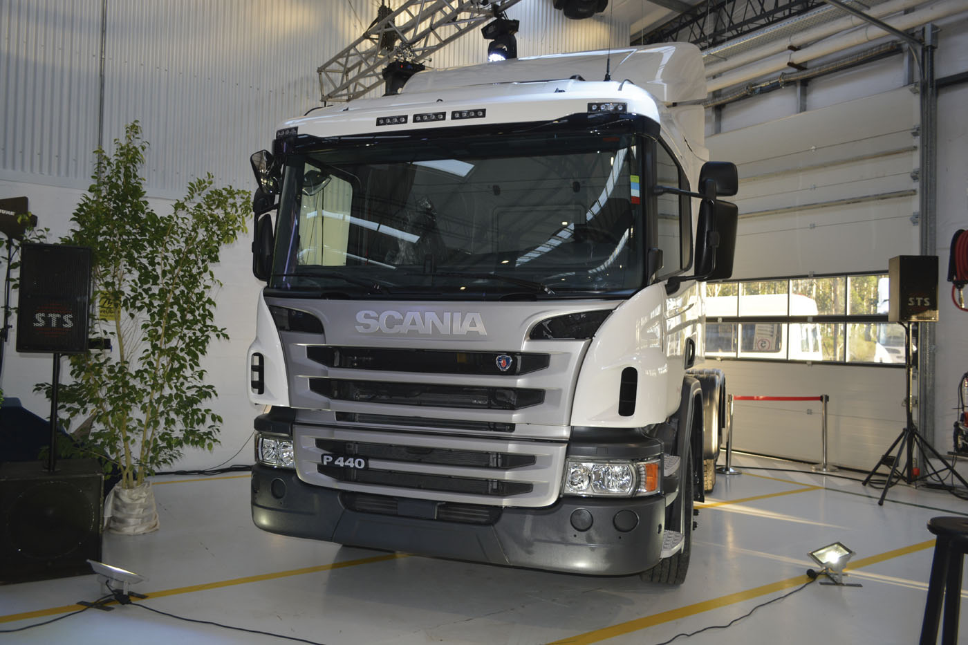 FICHA TÉCNICA: SCANIA P440 LA 6x2 y su solución para el transporte forestal