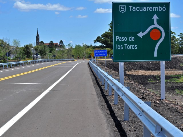 Se inauguró el Puente Centenario y sus accesos por ruta 5