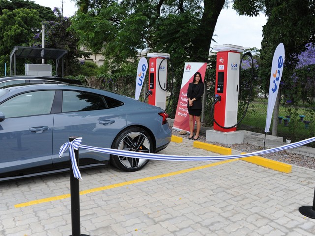 Energía renovable: Uruguay incorporó primera estación de carga ultrarrápida para vehículos eléctricos