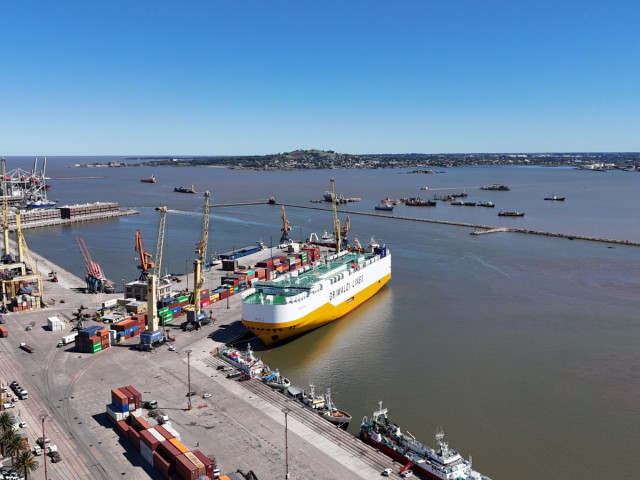 Montevideo se consolida como hub logístico con nuevo servicio Ro-Ro desde China