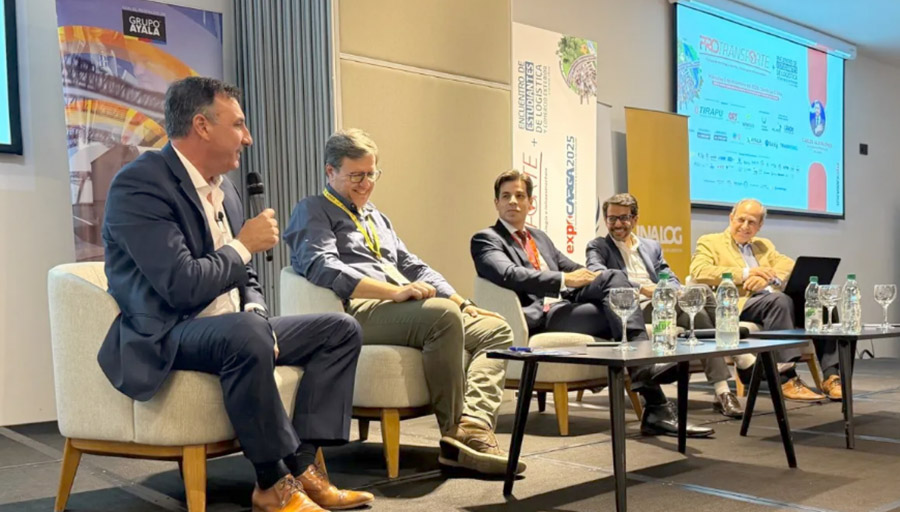 Albisu participó como panelista en EXPOCARGA 2025, el principal encuentro de transporte y logística del país