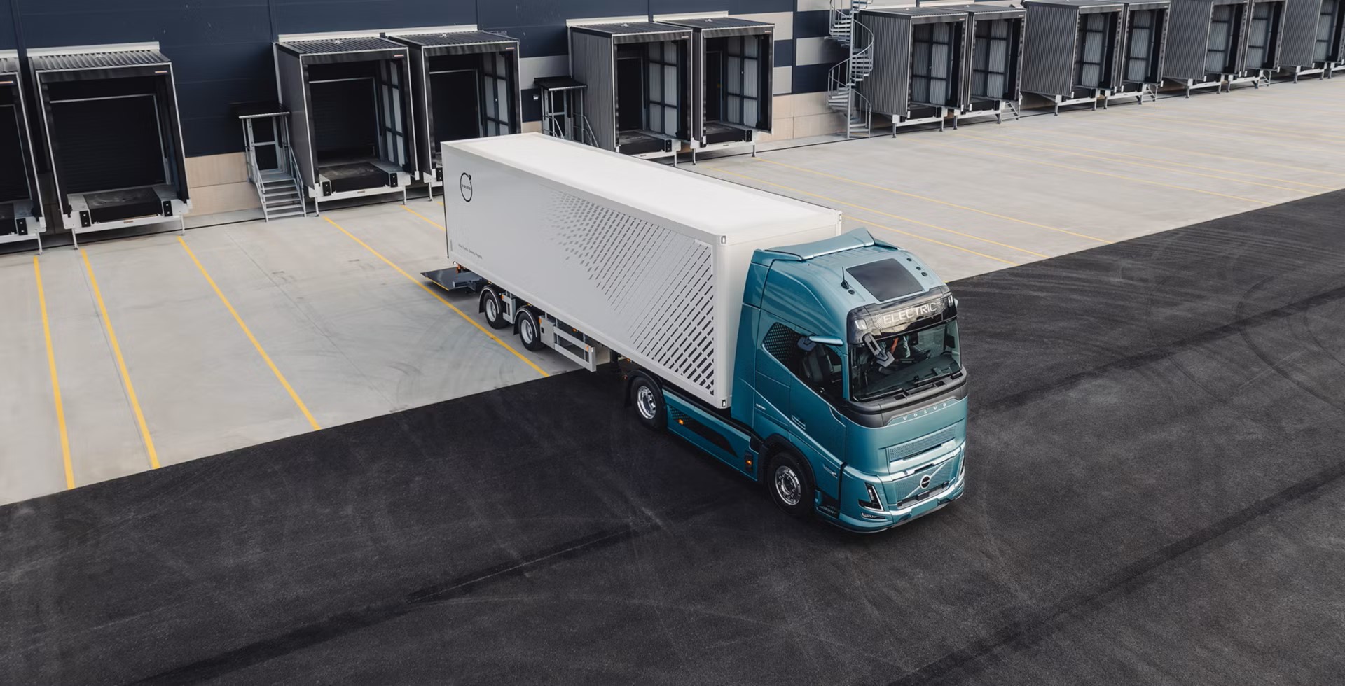 Cómo la sostenibilidad influye en las decisiones de los compradores de transporte
