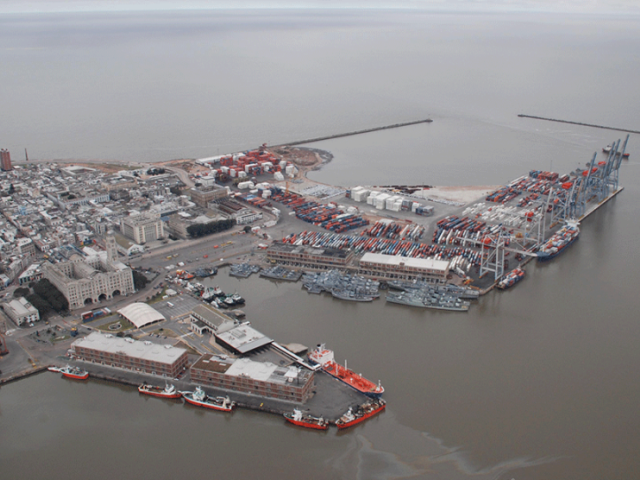Contrato de dragado del puerto de Montevideo con empresa china seguirá vigente, tras acuerdo en misión oficial