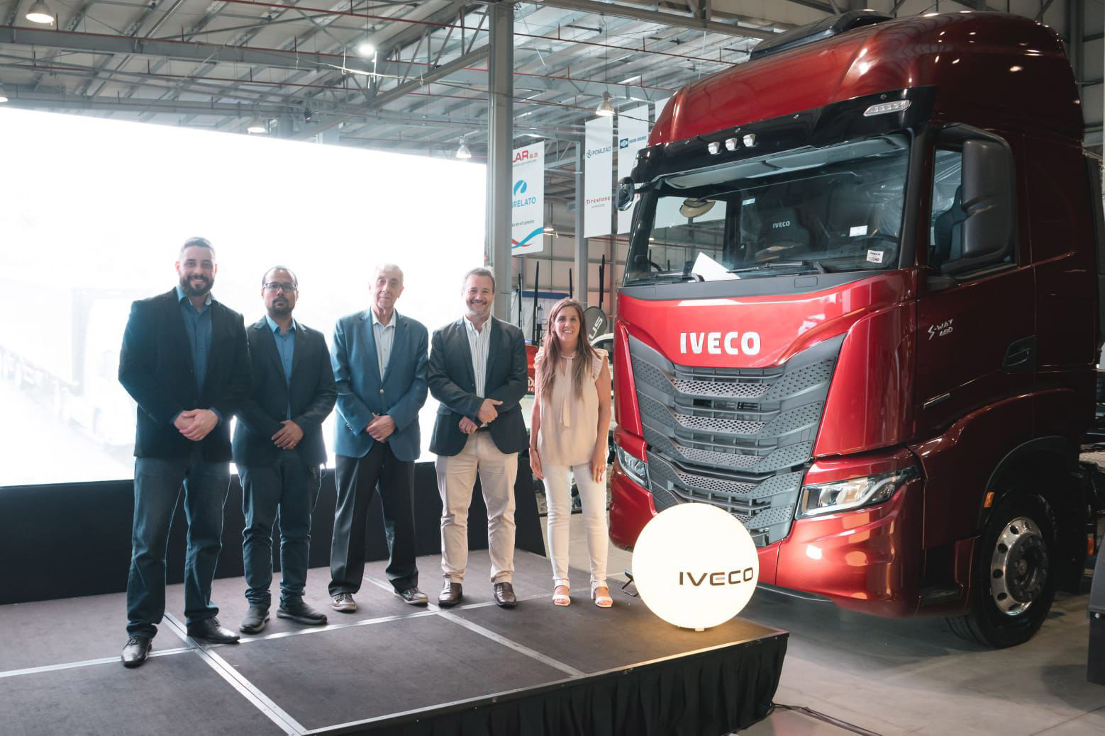 IVECO lanzó su nuevo S-way 480 con suspensión neumática en la EXPOCARGA