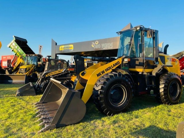 New Holland Construction acompaña a los productores agrícolas en Innovar, la feria agroindustrial más importante de Paraguay