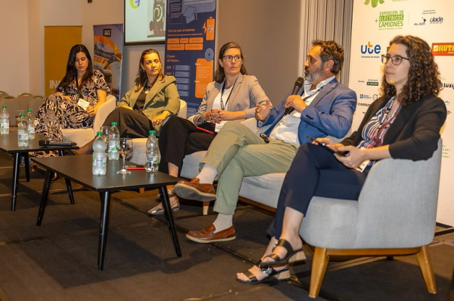 FORO MOVILIDAD 4.0: Nuevas generaciones, nuevas miradas: liderazgo joven y femenino como motor de la transición energética en Uruguay