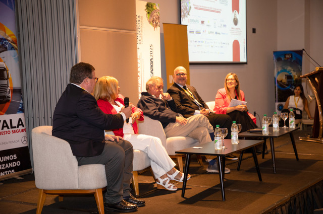 FORO PROTRANSPORTE: Montevideo como puerto de tránsito regional: hidrovía, costos y cooperación para no perder competitividad