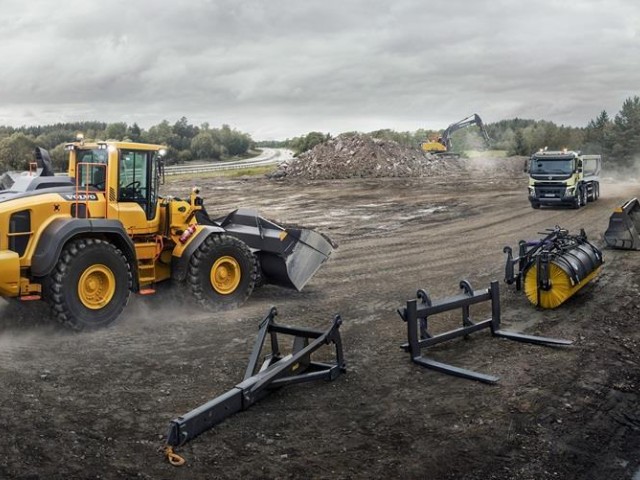 volvo-show-wheel-loader-l110h